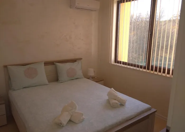 Niya Kavaci Apartman *