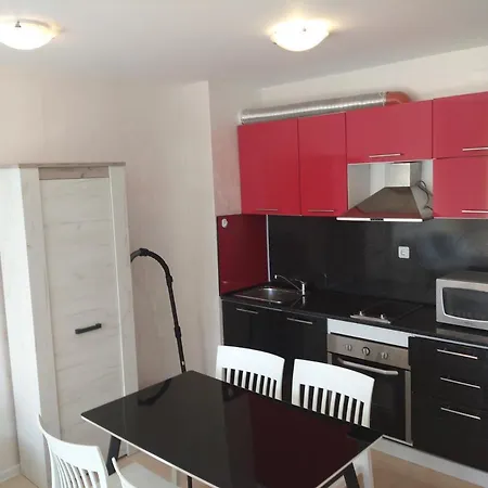 Apartament Niya Kavaci *