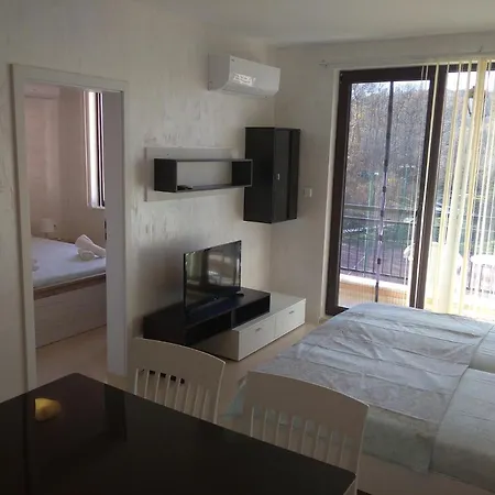 Niya Kavaci Apartamento
