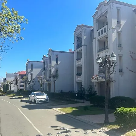 Niya Kavaci Apartamento *
