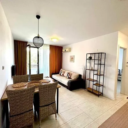 Apartamento Niya Kavaci *