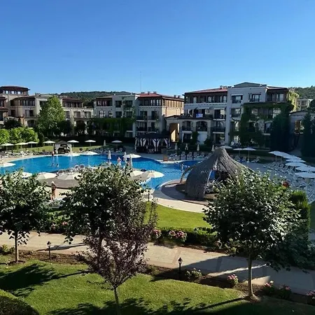 Apartment Niya Kavaci Life
