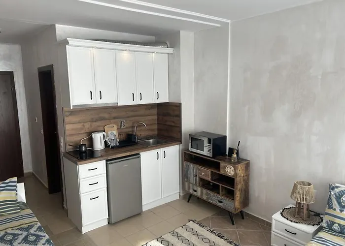 Niya Kavaci * Sozopol